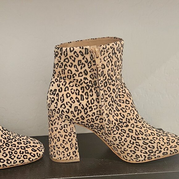 Gianni Bini Cheetah Ankle Boot pre-owned - Picture 4 of 15